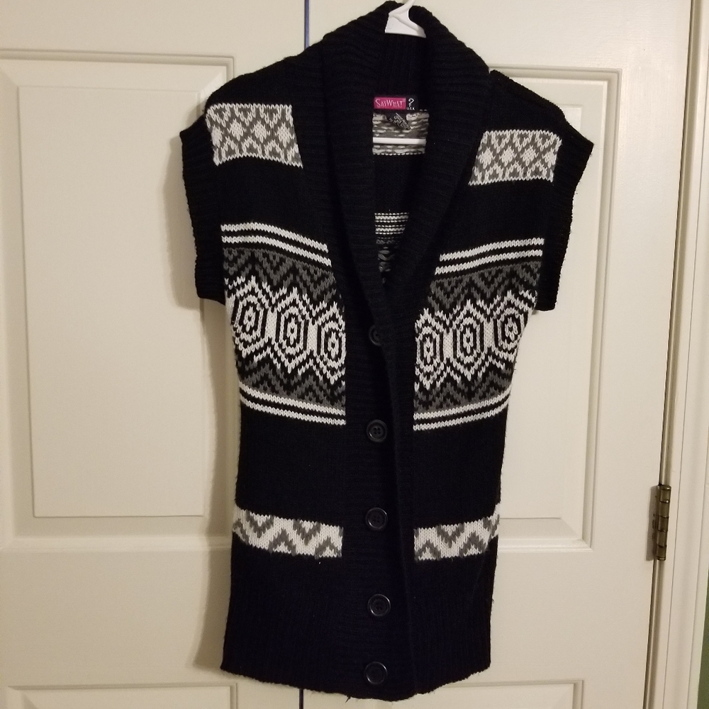 Sleeveless cardigan